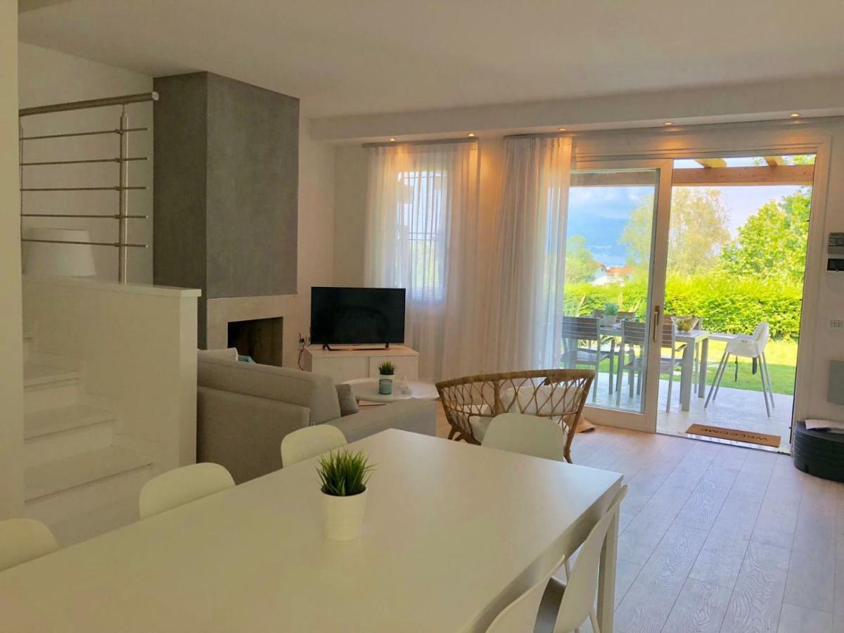 Italia Living Villa Padenghe sul Garda Exterior foto